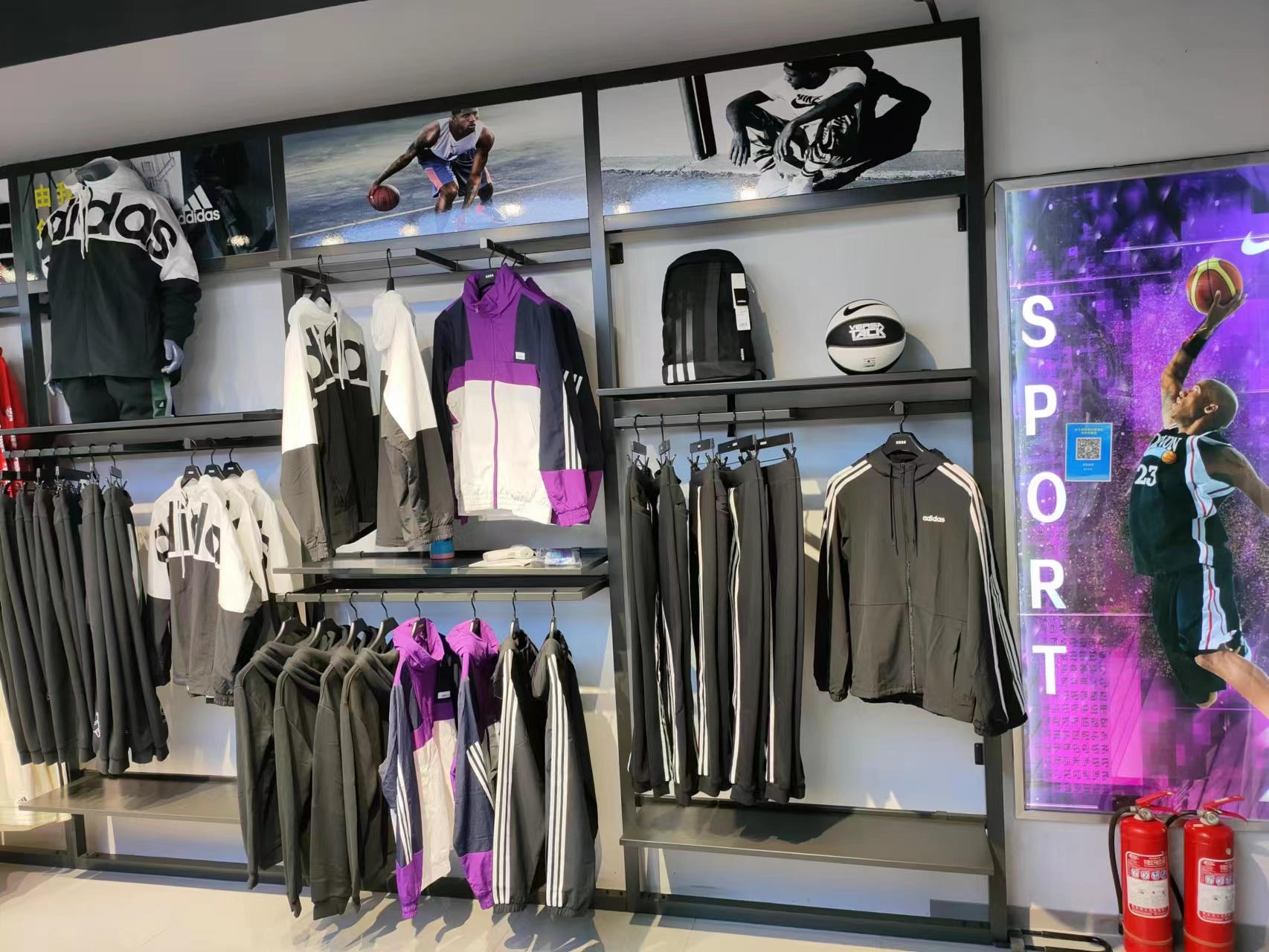 耐克阿迪折扣店与工厂店有何不同？