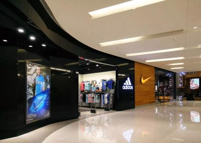 如何筹备耐克阿迪折扣店加盟？