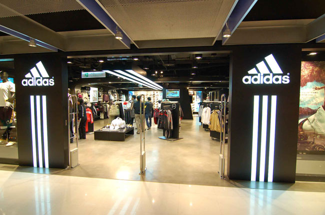 耐克阿迪达斯折扣店加盟门店经营小技巧有哪些？