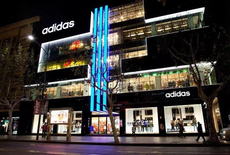 如何加盟耐克阿迪达斯折扣店，属奥莱体育项目？