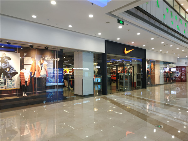 加盟耐克阿迪达斯折扣店有何优势？